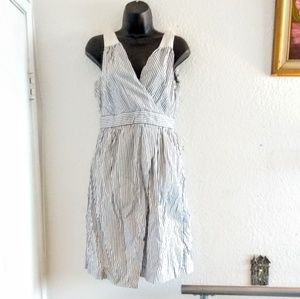 Banana Republic White And Black V Neck Dress